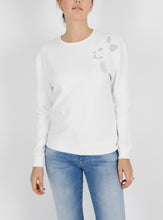 Load image into Gallery viewer, PULLOVER | Pullover mit Stickerei