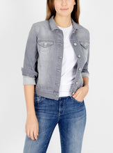Load image into Gallery viewer, CHARLIZE | Jeansjacke
