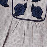 Load image into Gallery viewer, BLUSE | Bluse mit Stickerei
