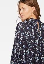 Load image into Gallery viewer, BLUSE | Bluse mit Blumen-Print aus Viskose
