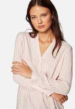 Load image into Gallery viewer, BLUSE | Lange Bluse mit Streifen
