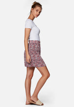 Load image into Gallery viewer, SHORTS | Luftige Shorts aus Chiffon
