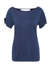Load image into Gallery viewer, T-SHIRT | T-Shirt mit Rückenausschnitt
