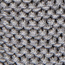 Load image into Gallery viewer, PULLOVER | Pullover mit Stickerei
