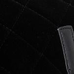 Load image into Gallery viewer, TASCHE | Schwarze Umhängetasche mit goldenen Anhängern
